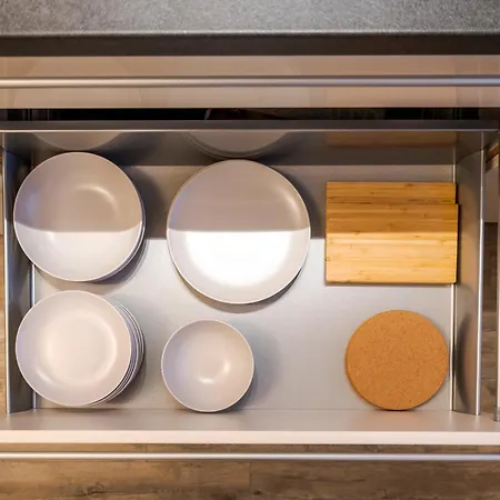 And Connection Apartment *