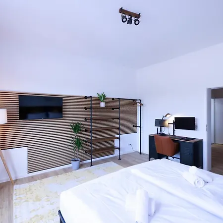 And Connection Apartment