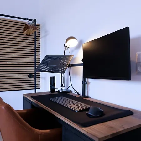 And Connection Apartment *